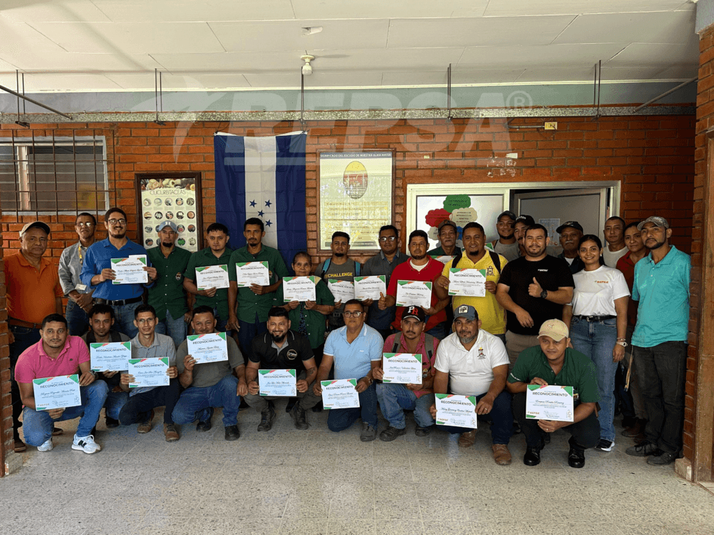 REPSA y UNAH: Alianza estratégica para elevar la seguridad y sostenibilidad en el cultivo de palma 17